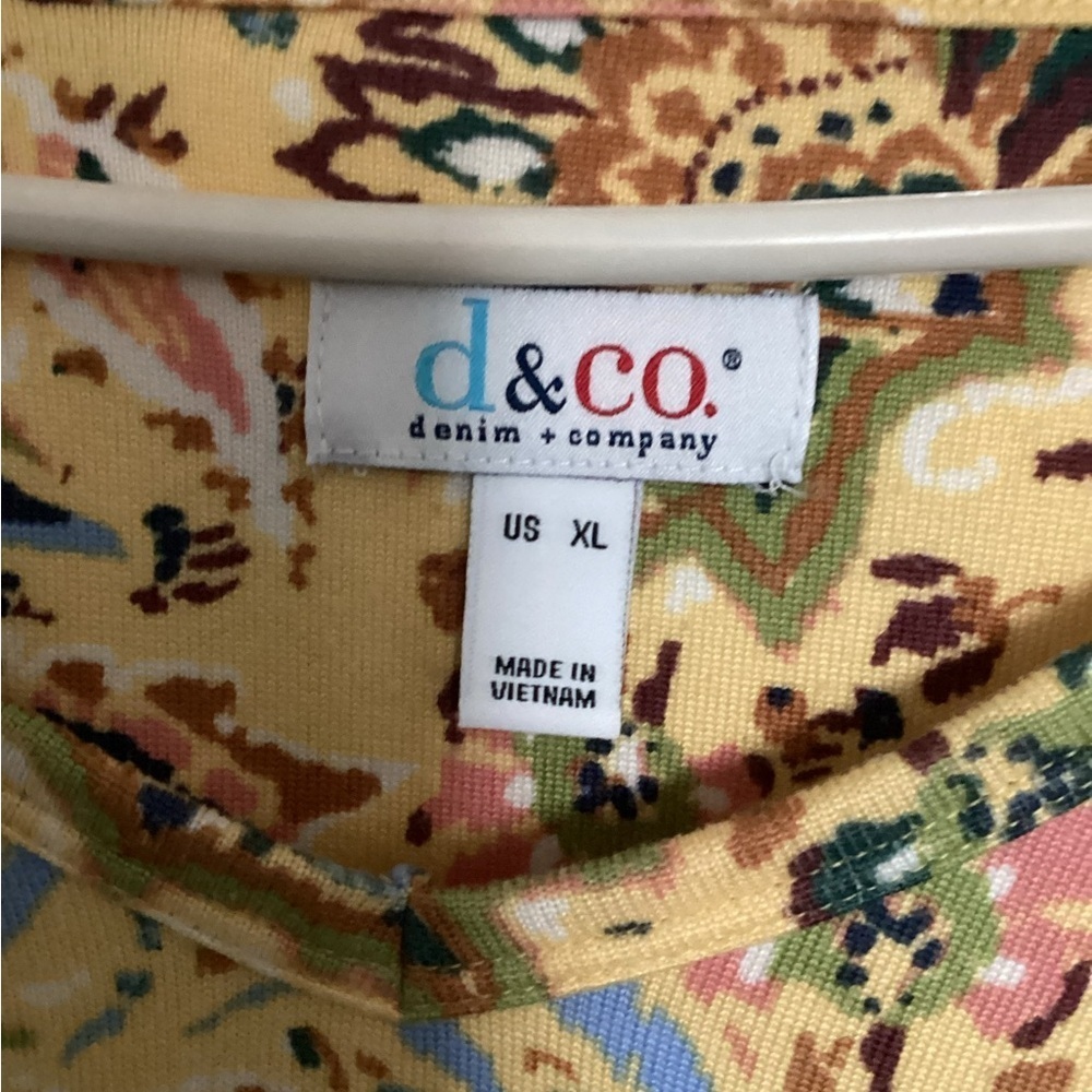 Demin & Co. Tunic Top - Picture 4 of 6